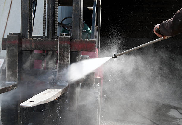 Best Sidewalk and Walkway Cleaning  in Bridge City, LA